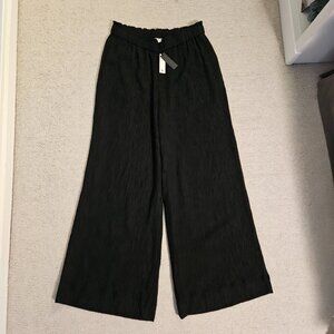 Banana Republic Pull-On Wide Leg Crinkle Crepe Pants Black Large L Dress Casual